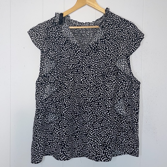 Sanctuary Lily Smocked Flutter Sleeves Blouse - Picture 8 of 13